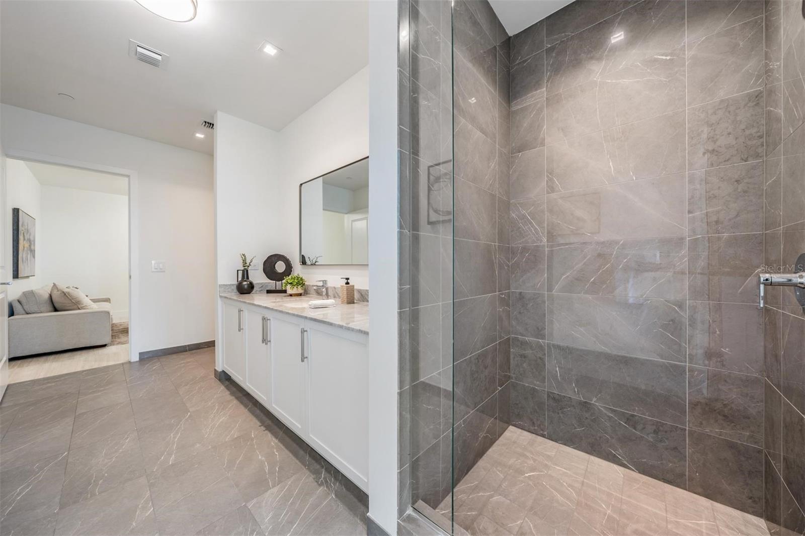 3015 S YSABELLA AVE #2003 — photo 26