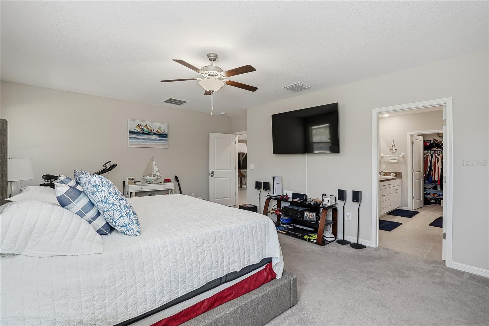 5431 AMARYLLIS GARDEN ST — photo 22