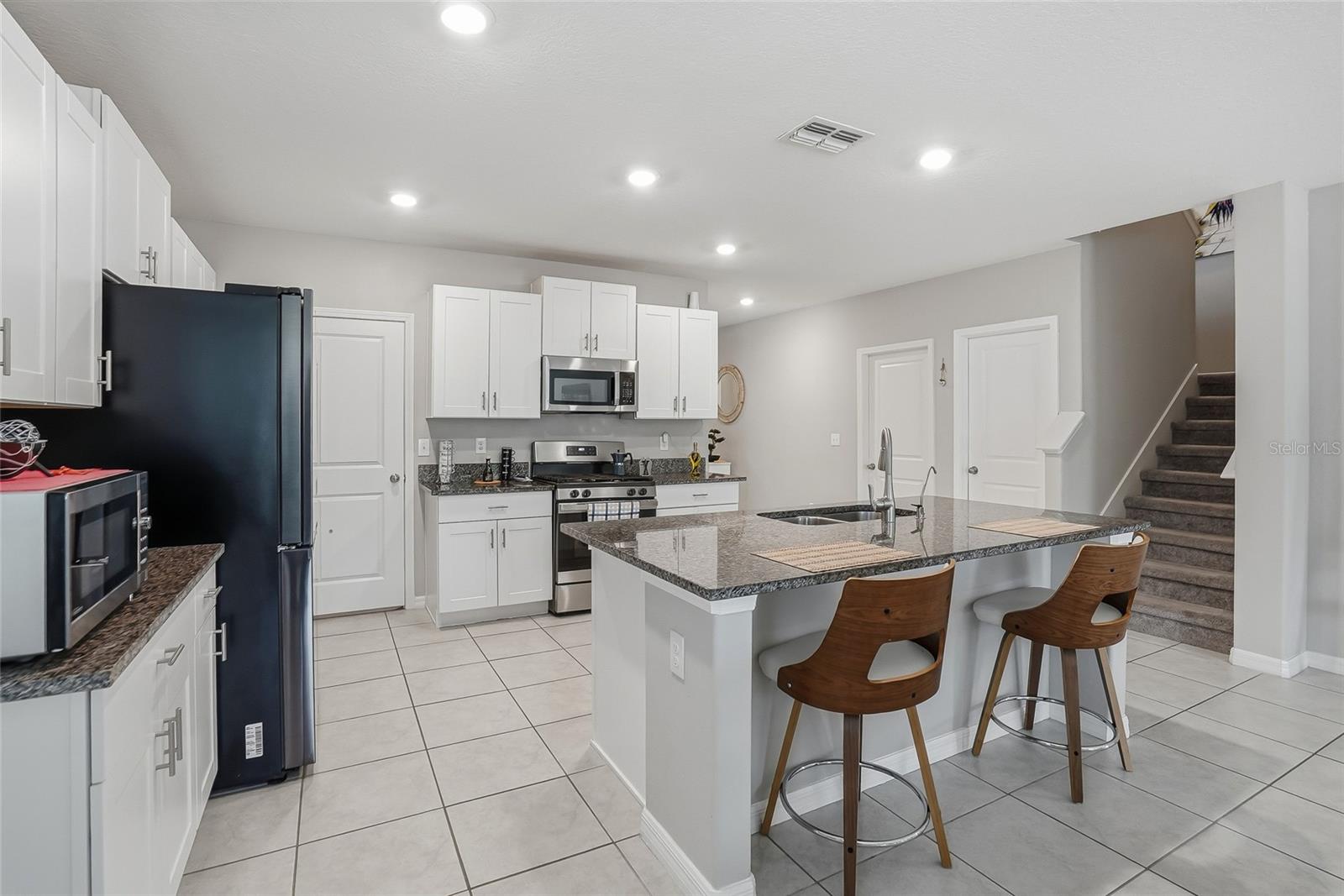 5431 AMARYLLIS GARDEN ST — photo 18