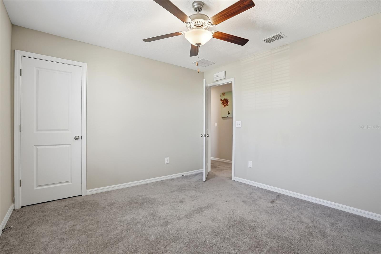 5431 AMARYLLIS GARDEN ST — photo 31