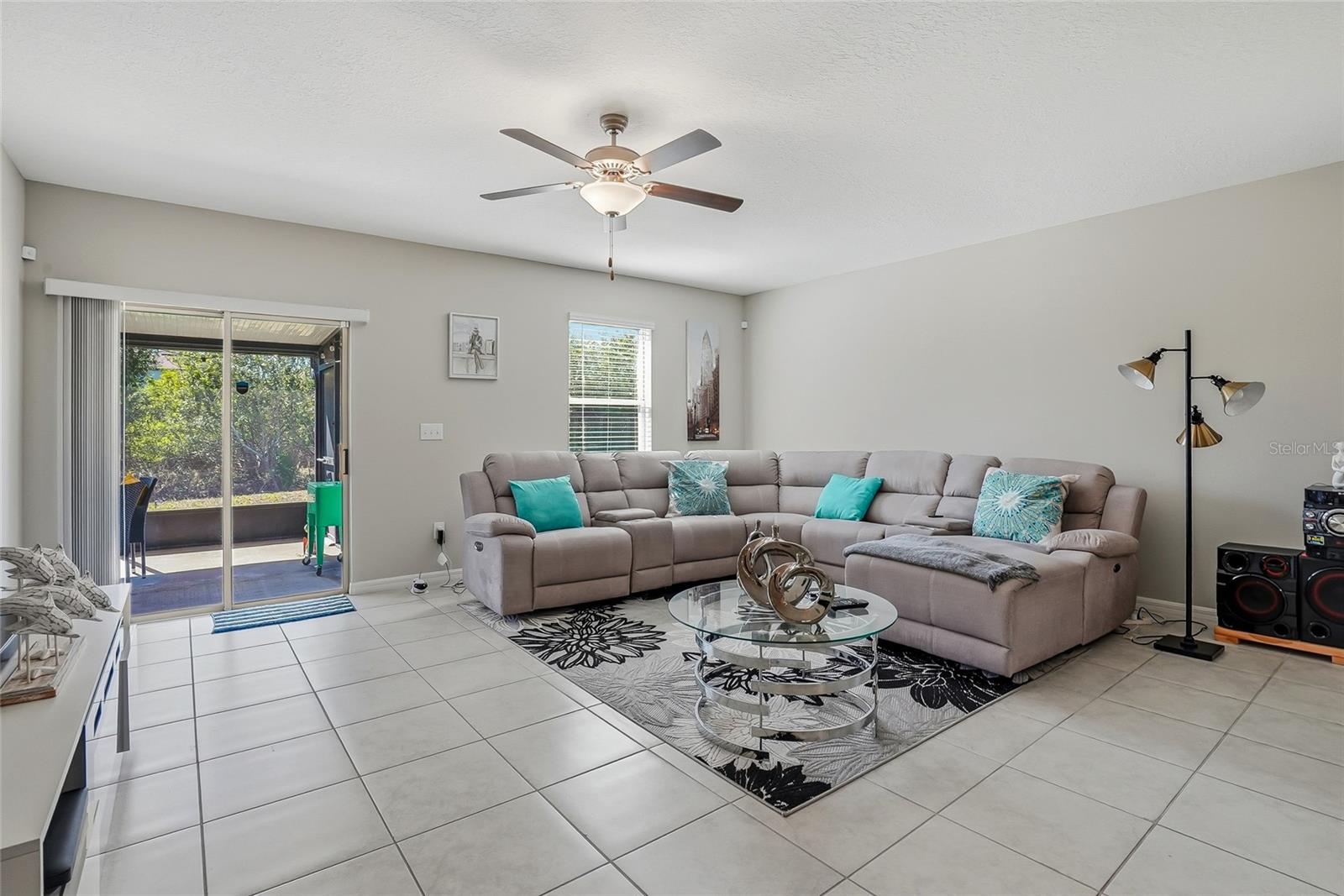 5431 AMARYLLIS GARDEN ST — photo 14
