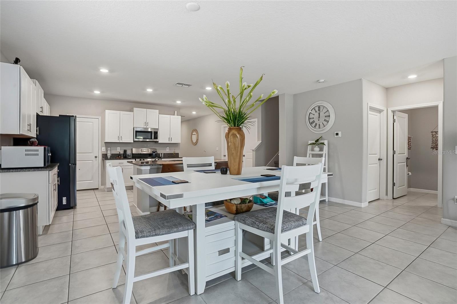 5431 AMARYLLIS GARDEN ST — photo 13