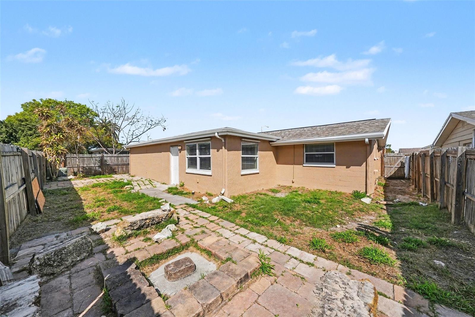 7214 INGLESIDE DR — photo 20
