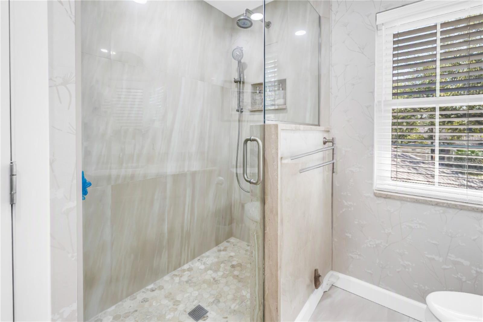812 AMELIA CT NE — photo 13