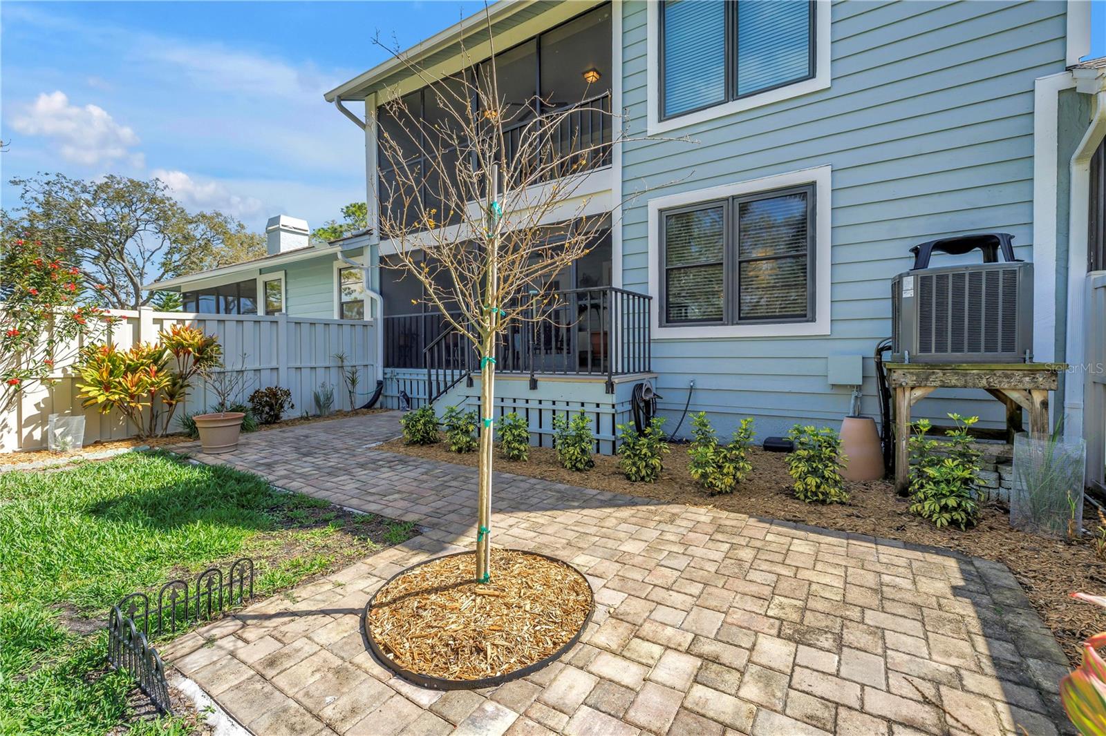 812 AMELIA CT NE — photo 17