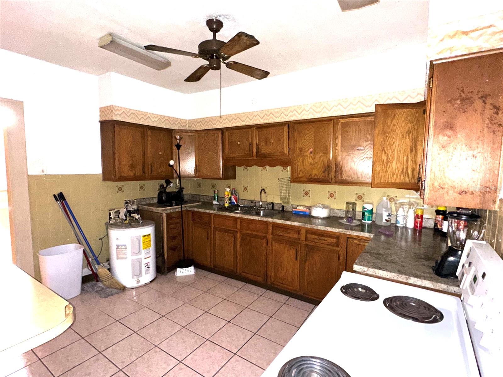 3504 E 24TH AVE — photo 25