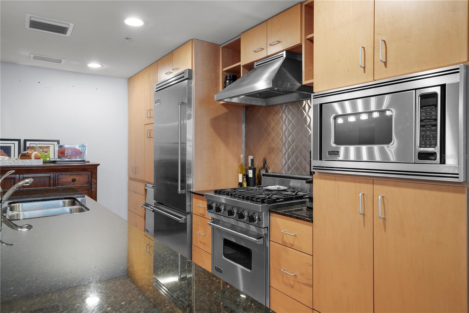 1120 E KENNEDY BLVD #827 — photo 9