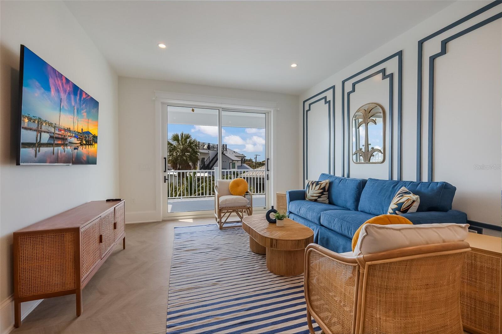 227 S HARBOR DR — photo 34