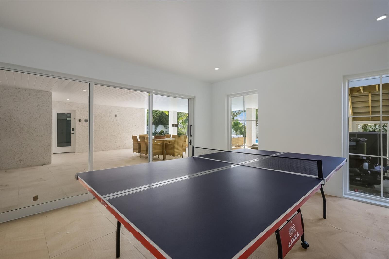 227 S HARBOR DR — photo 13