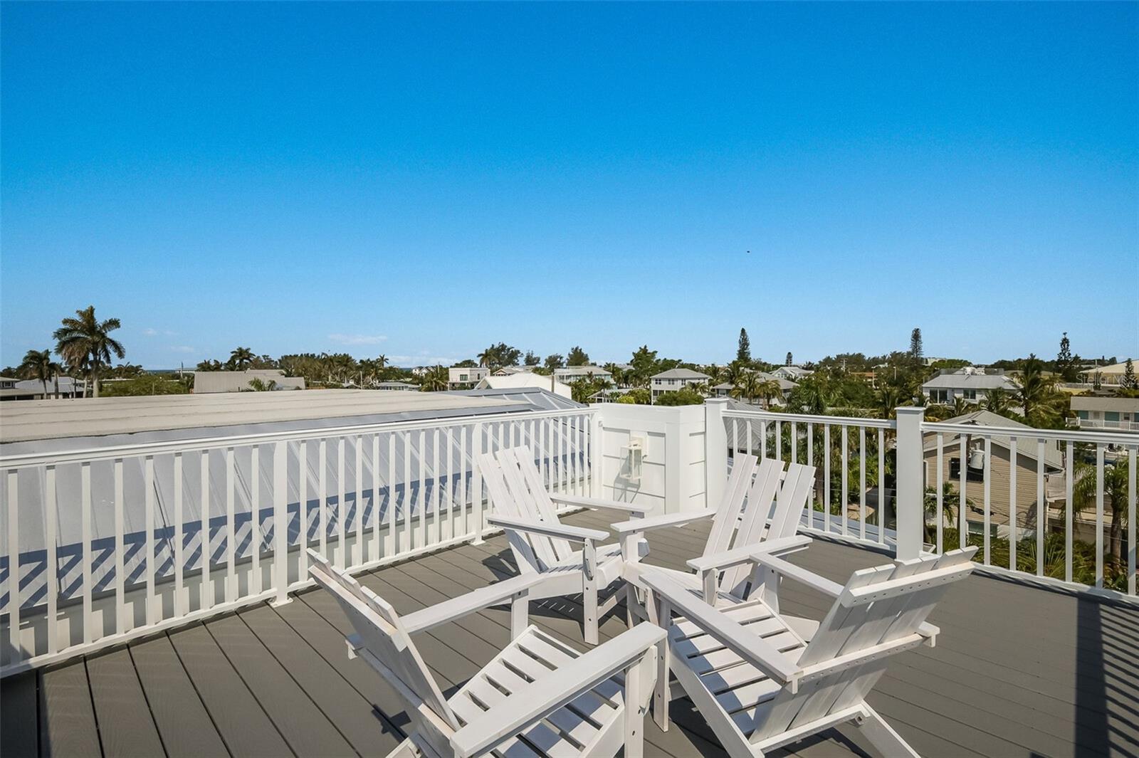 227 S HARBOR DR — photo 10