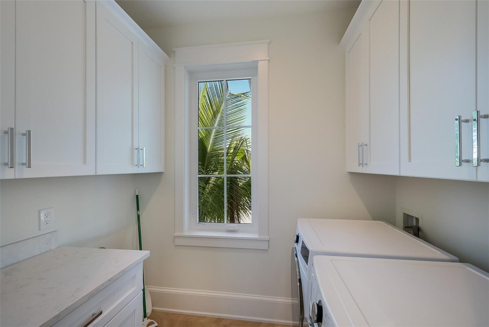 227 S HARBOR DR — photo 30