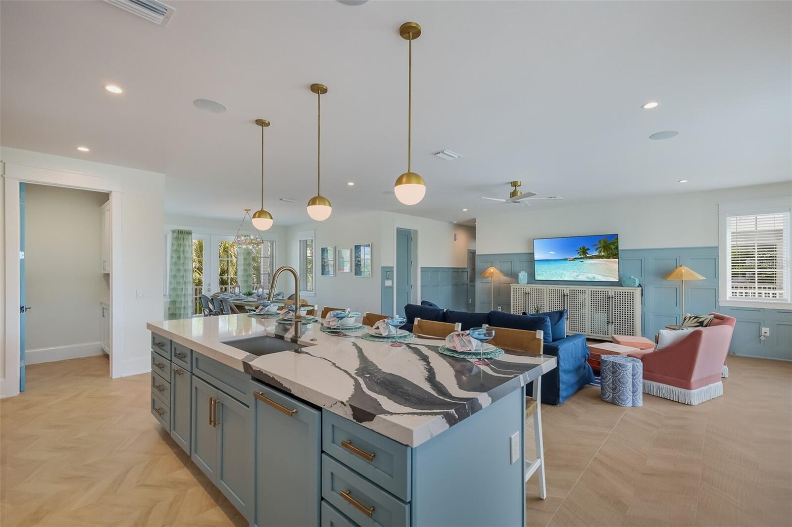 227 S HARBOR DR — photo 22