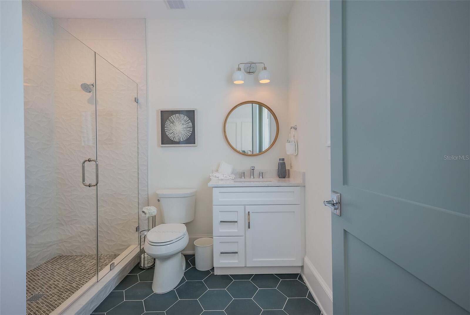 227 S HARBOR DR — photo 41