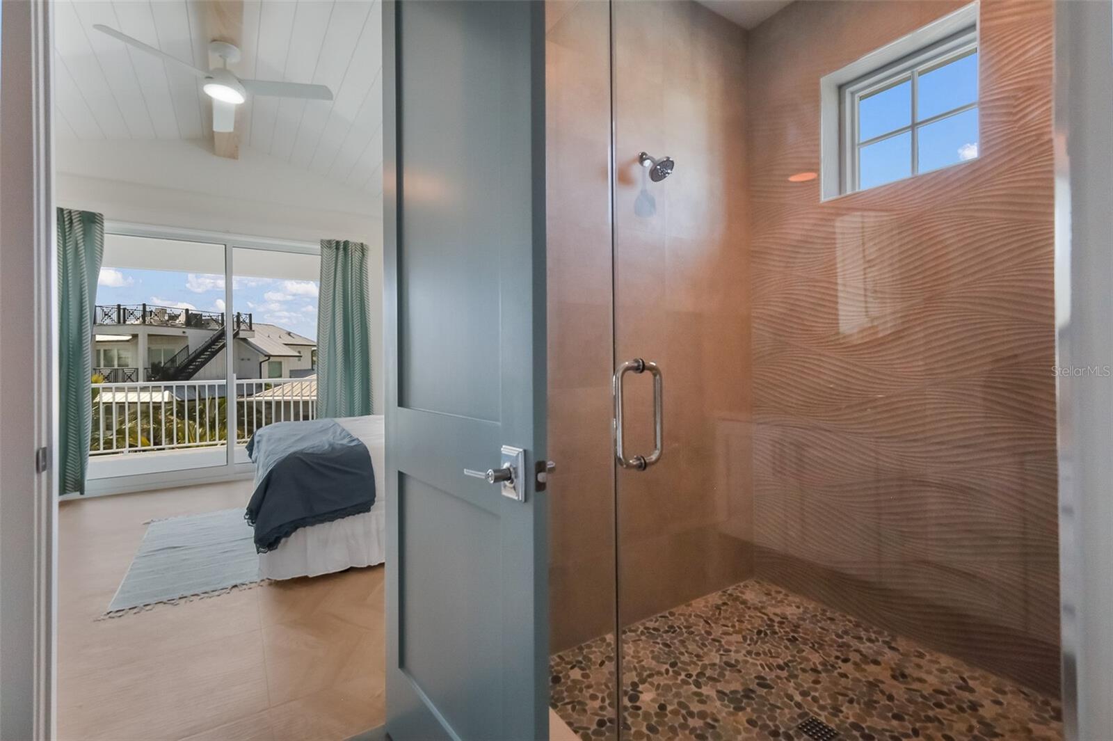 227 S HARBOR DR — photo 43