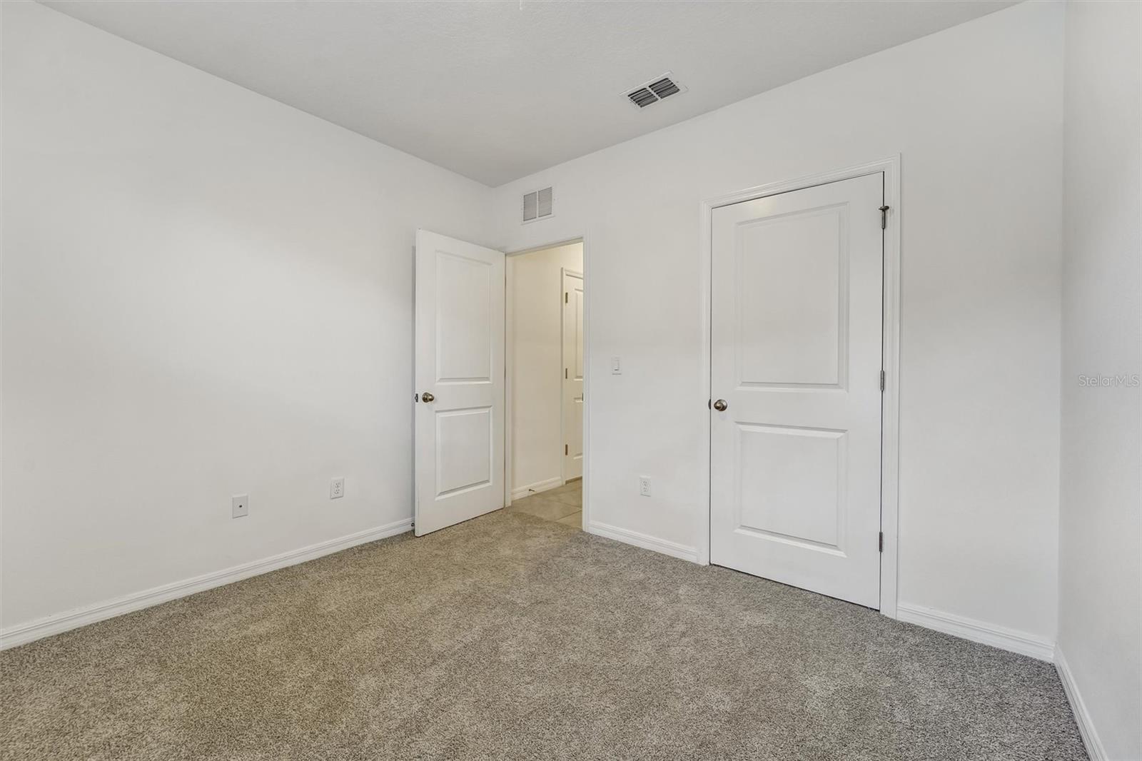 6785 BRANHAM MILL CT — photo 16