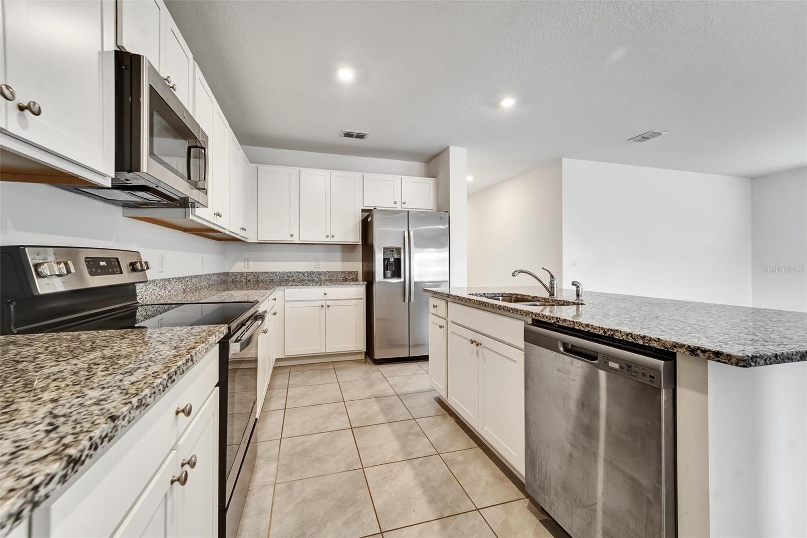 6785 BRANHAM MILL CT — photo 3