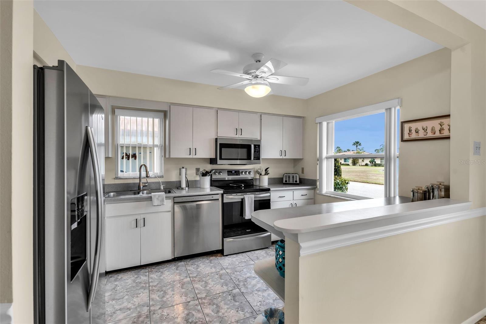 3215 MERCER RD — photo 8