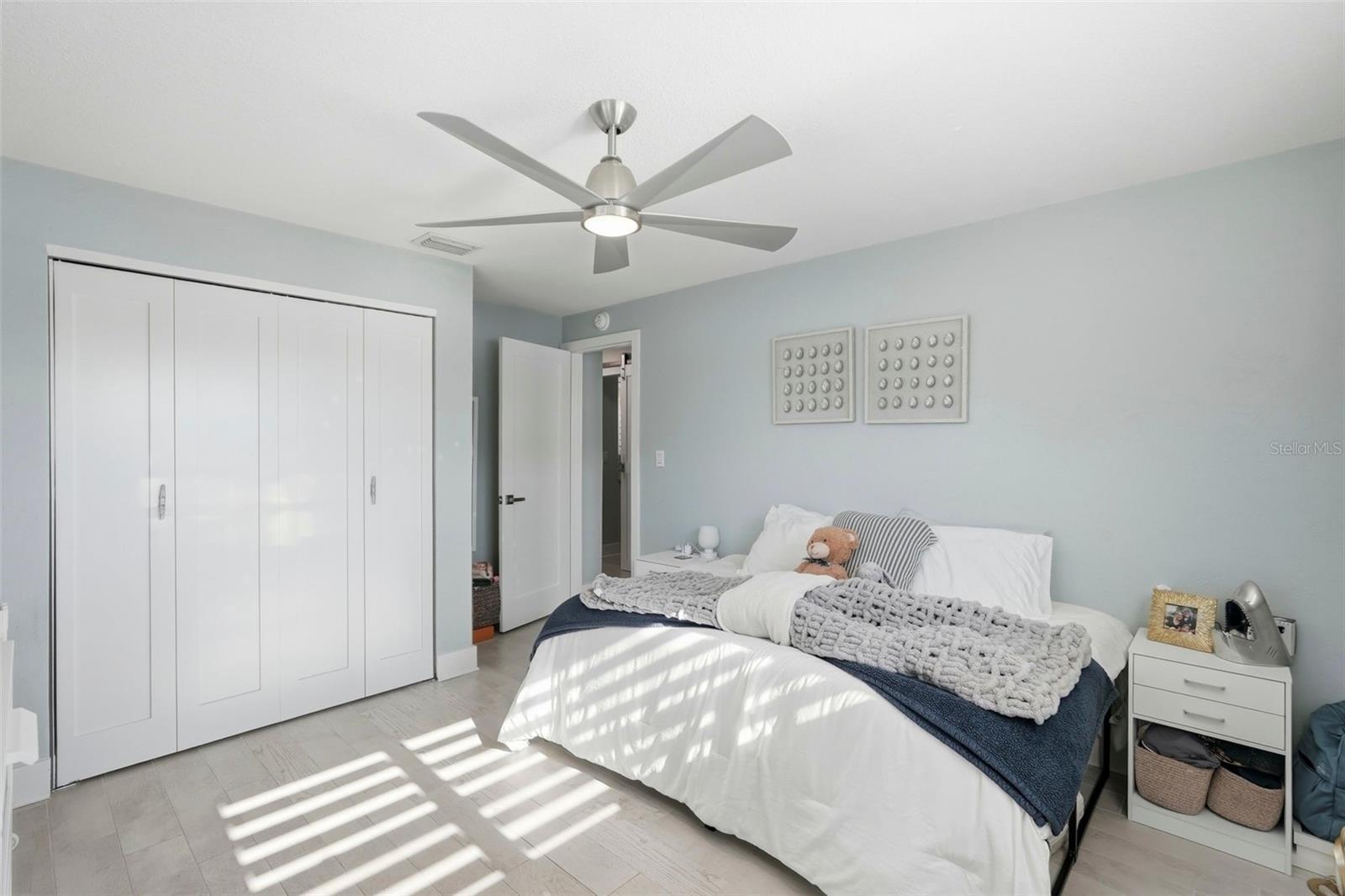 6420 3RD PALM PT — photo 24