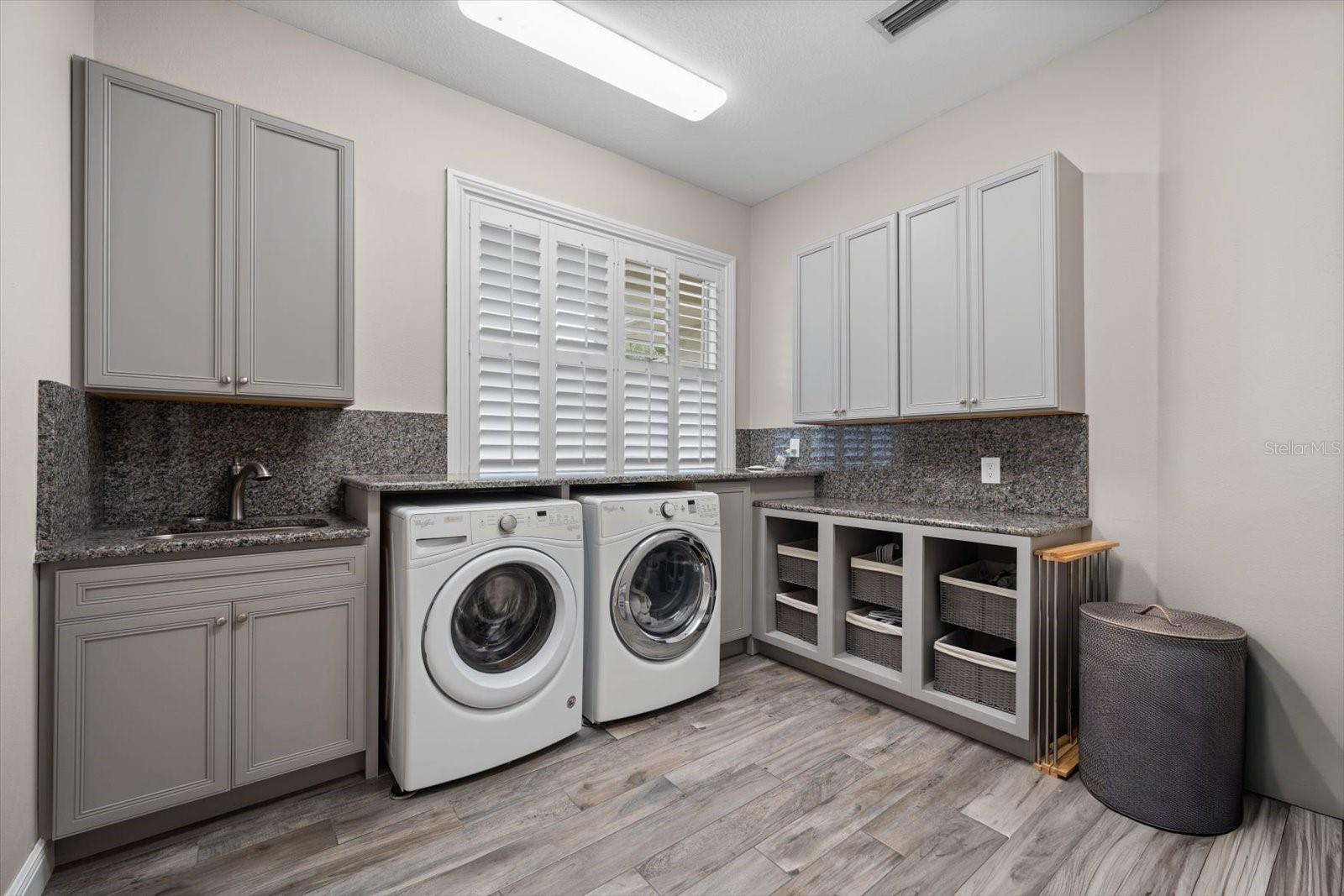 6413 MACLAURIN DR — photo 37