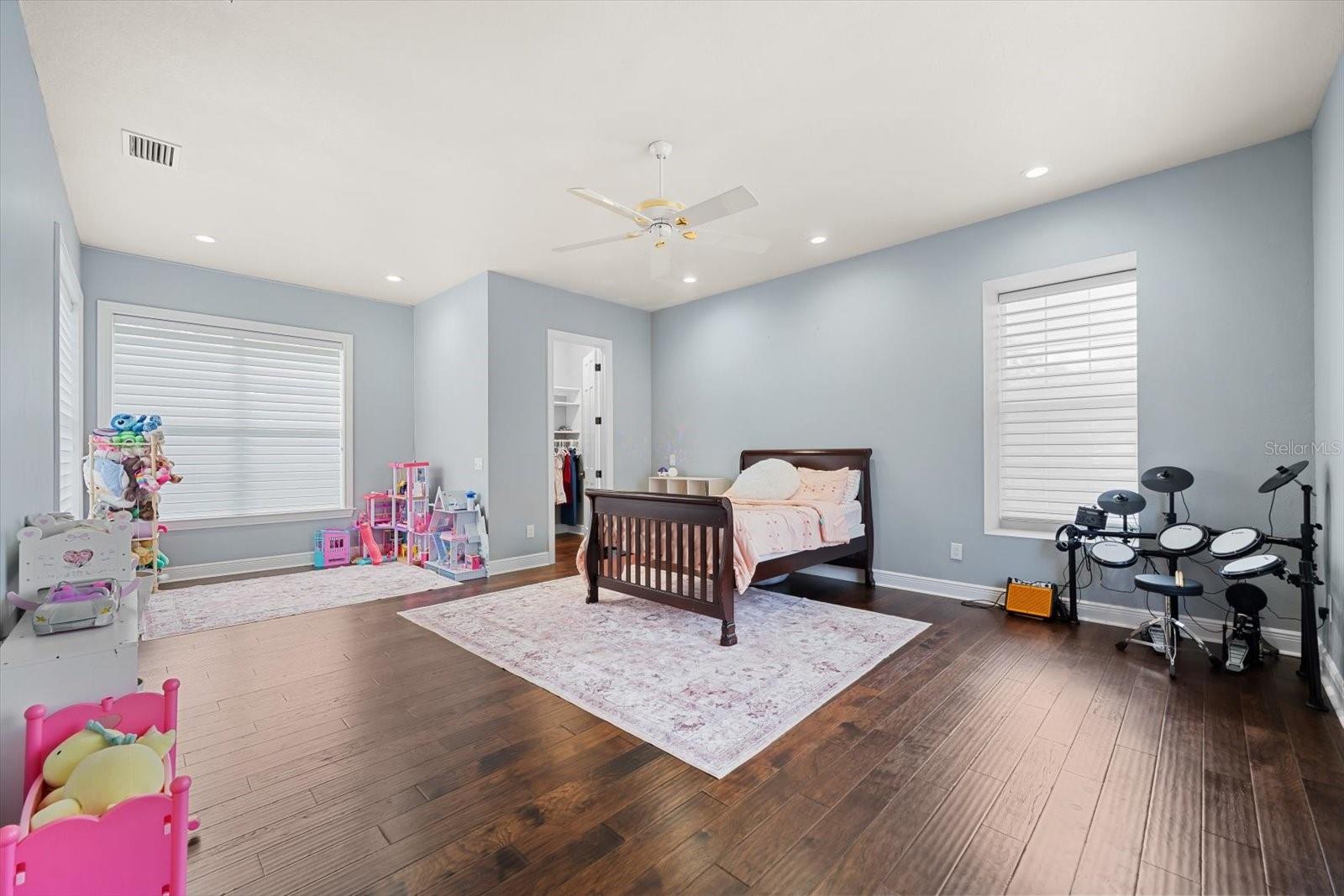 6413 MACLAURIN DR — photo 50
