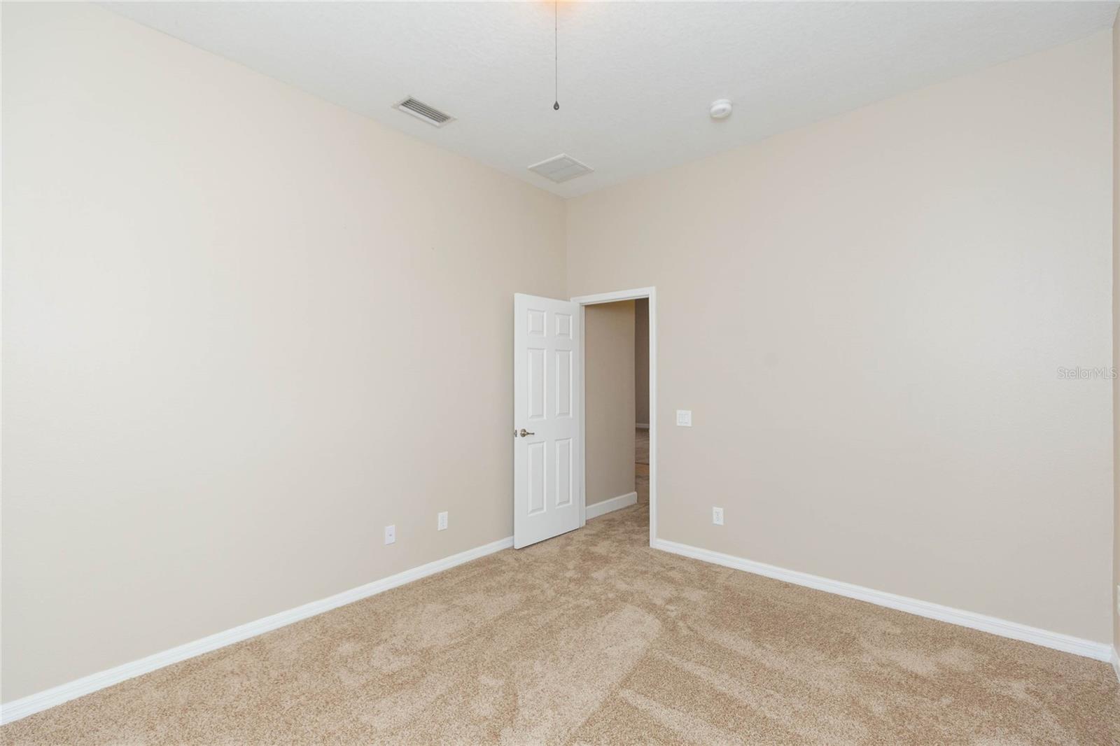 4813 ARTESIAN RD — photo 32