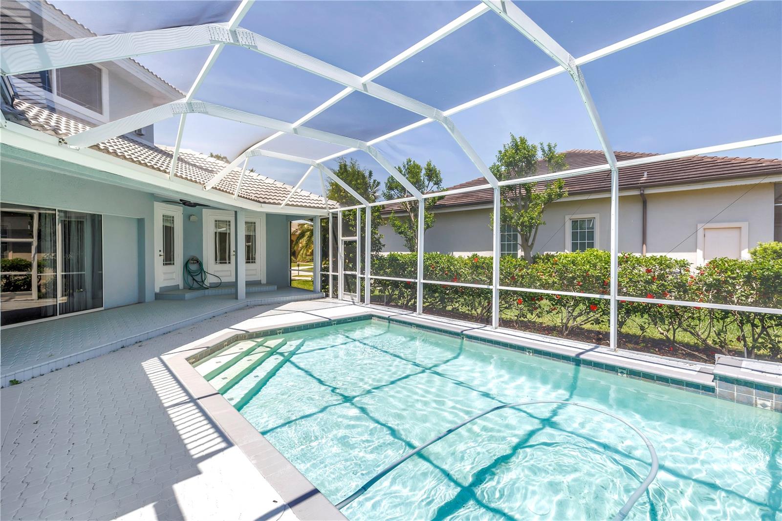 14365 EAGLE POINTE DR — photo 39