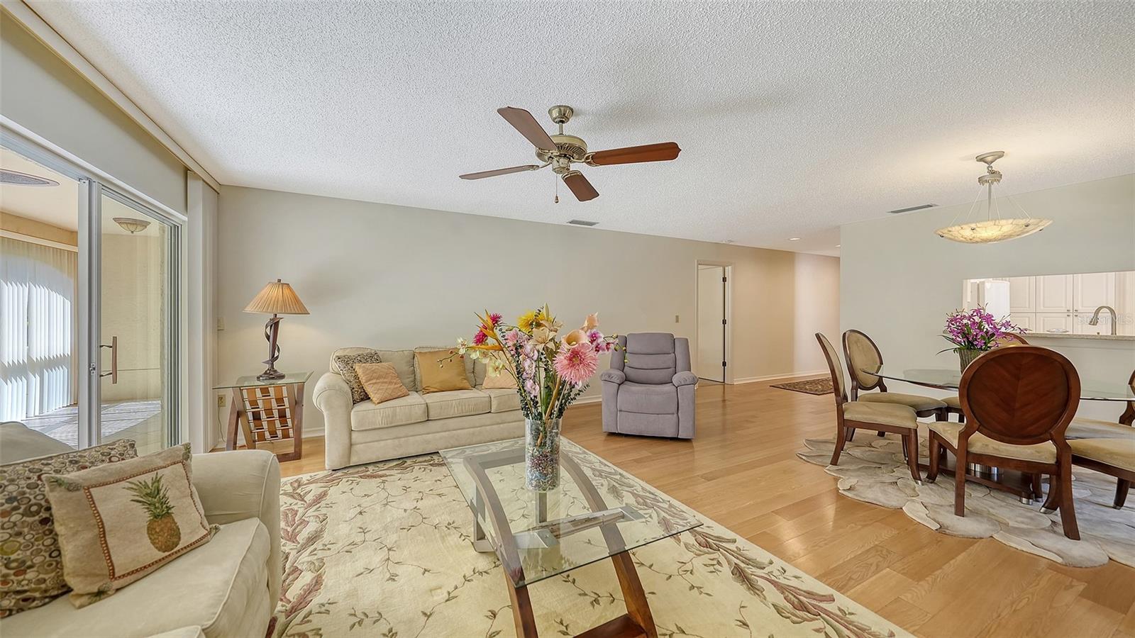 5521 CHANTECLAIRE #21 — photo 16