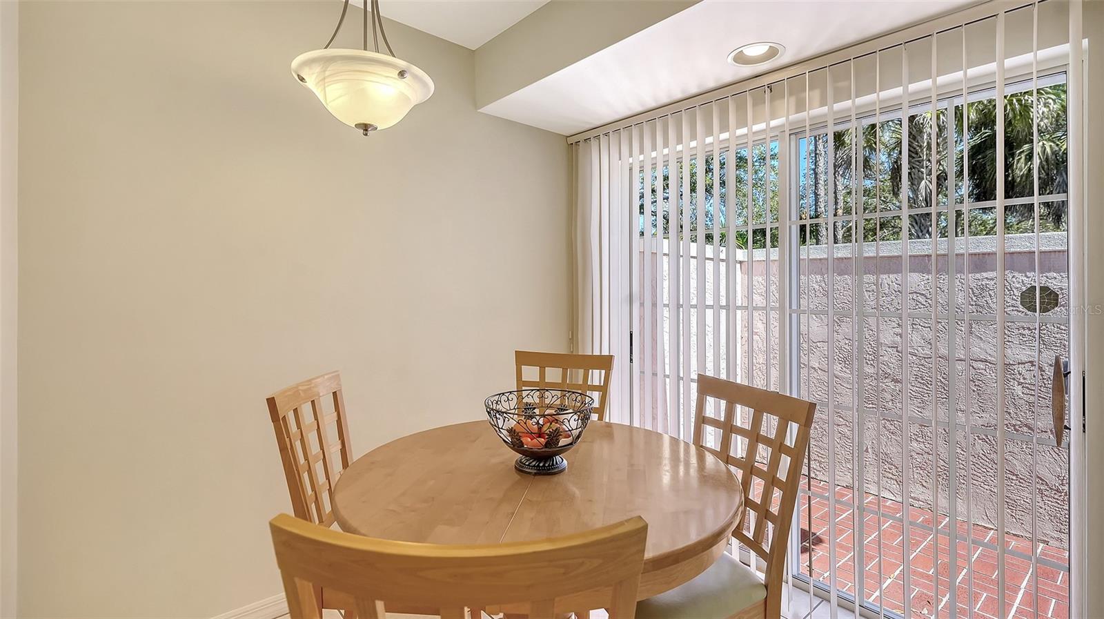5521 CHANTECLAIRE #21 — photo 19