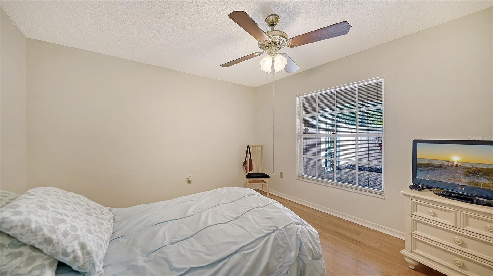 5521 CHANTECLAIRE #21 — photo 33