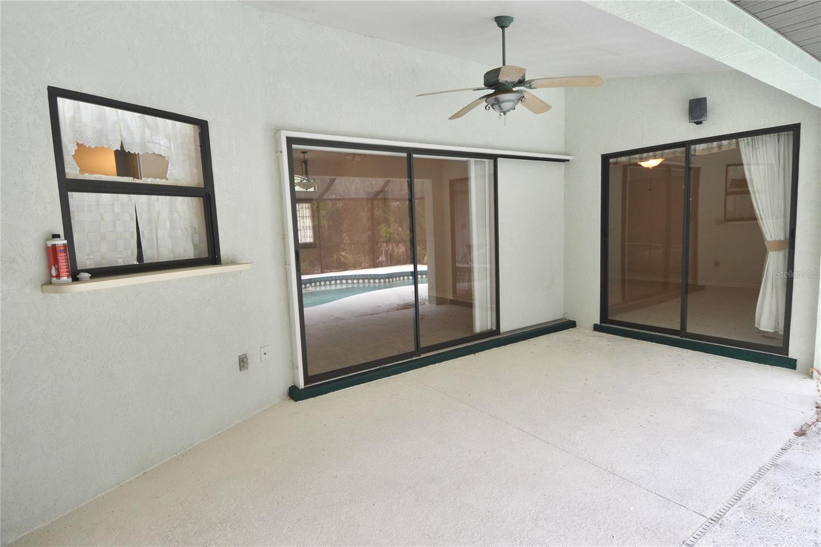 6514 N BISCAYNE DR — photo 24