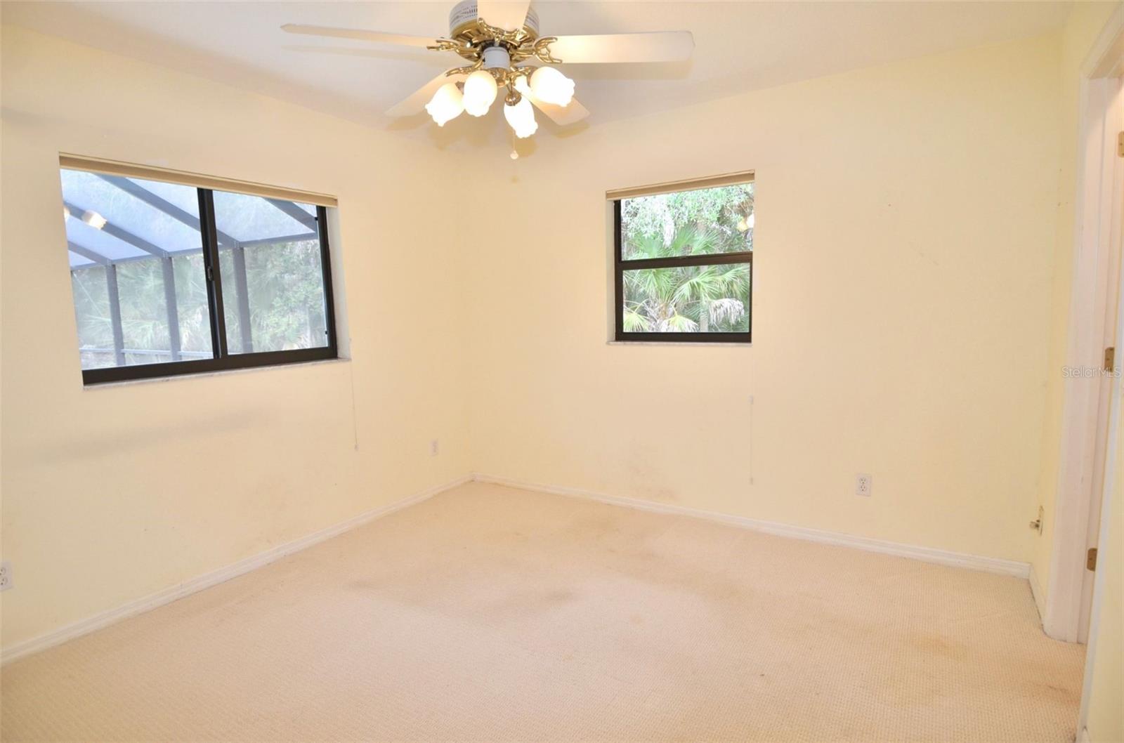 6514 N BISCAYNE DR — photo 21