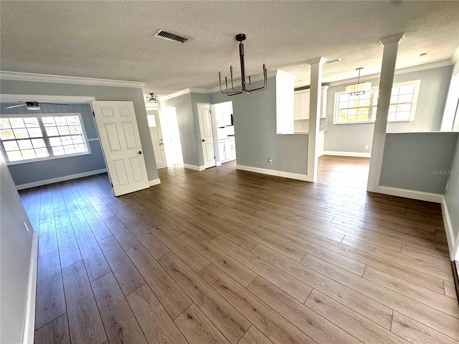 4518 HELENA ST NE — photo 23