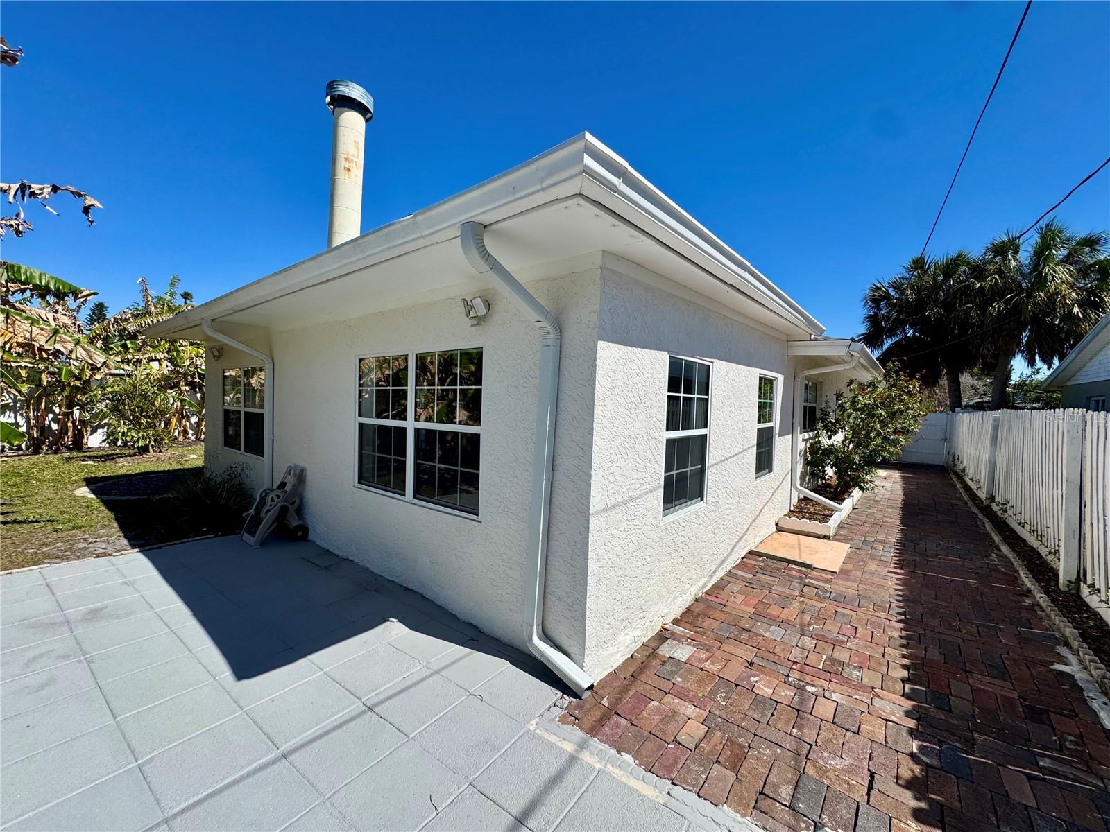4518 HELENA ST NE — photo 56