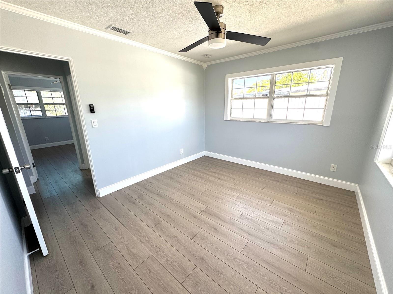 4518 HELENA ST NE — photo 37