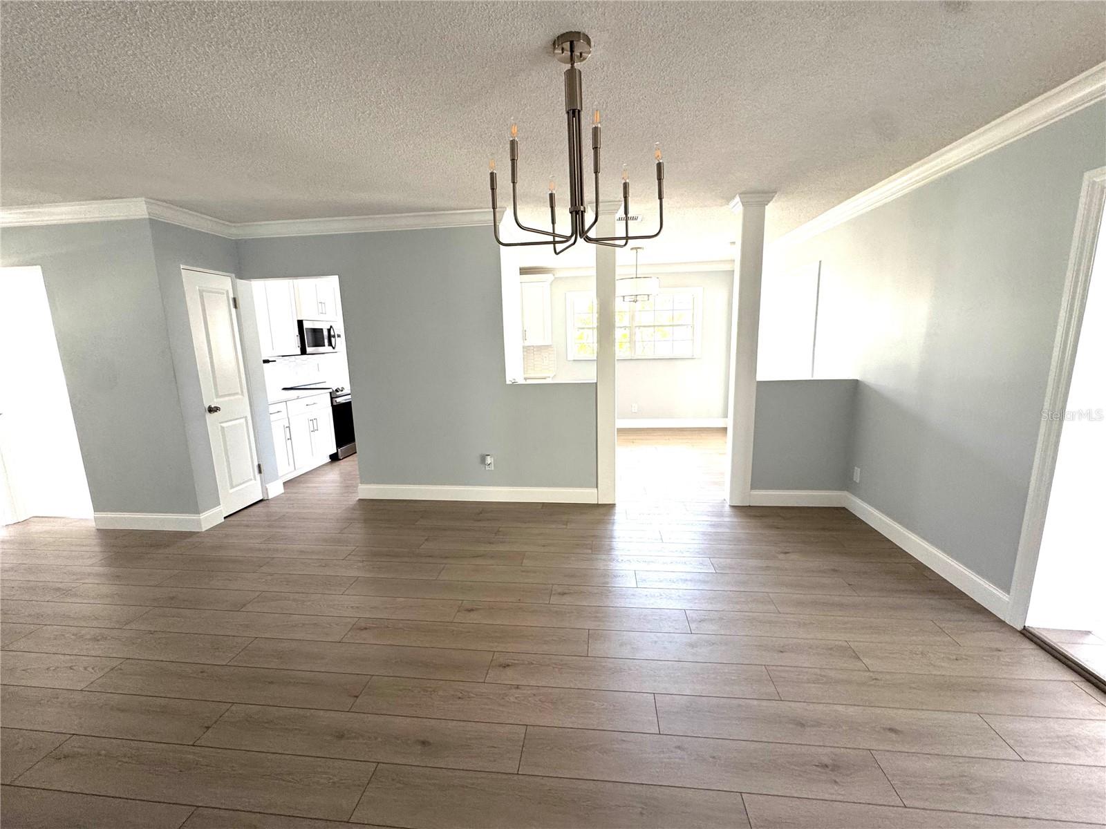 4518 HELENA ST NE — photo 22