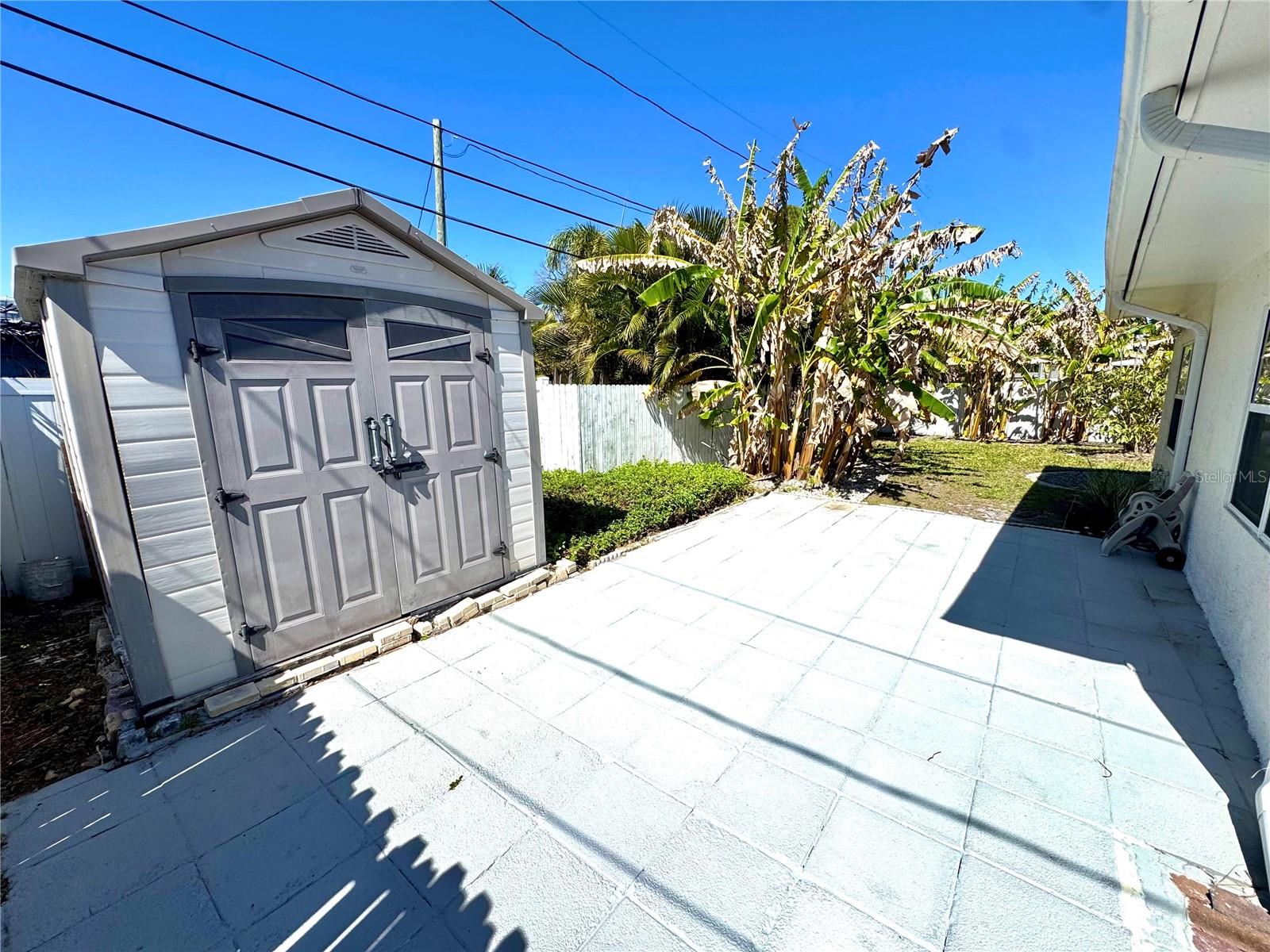 4518 HELENA ST NE — photo 58