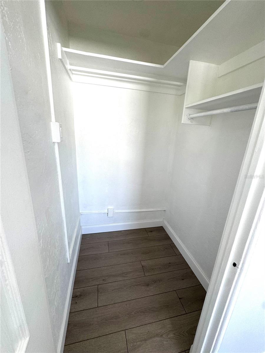 4518 HELENA ST NE — photo 38