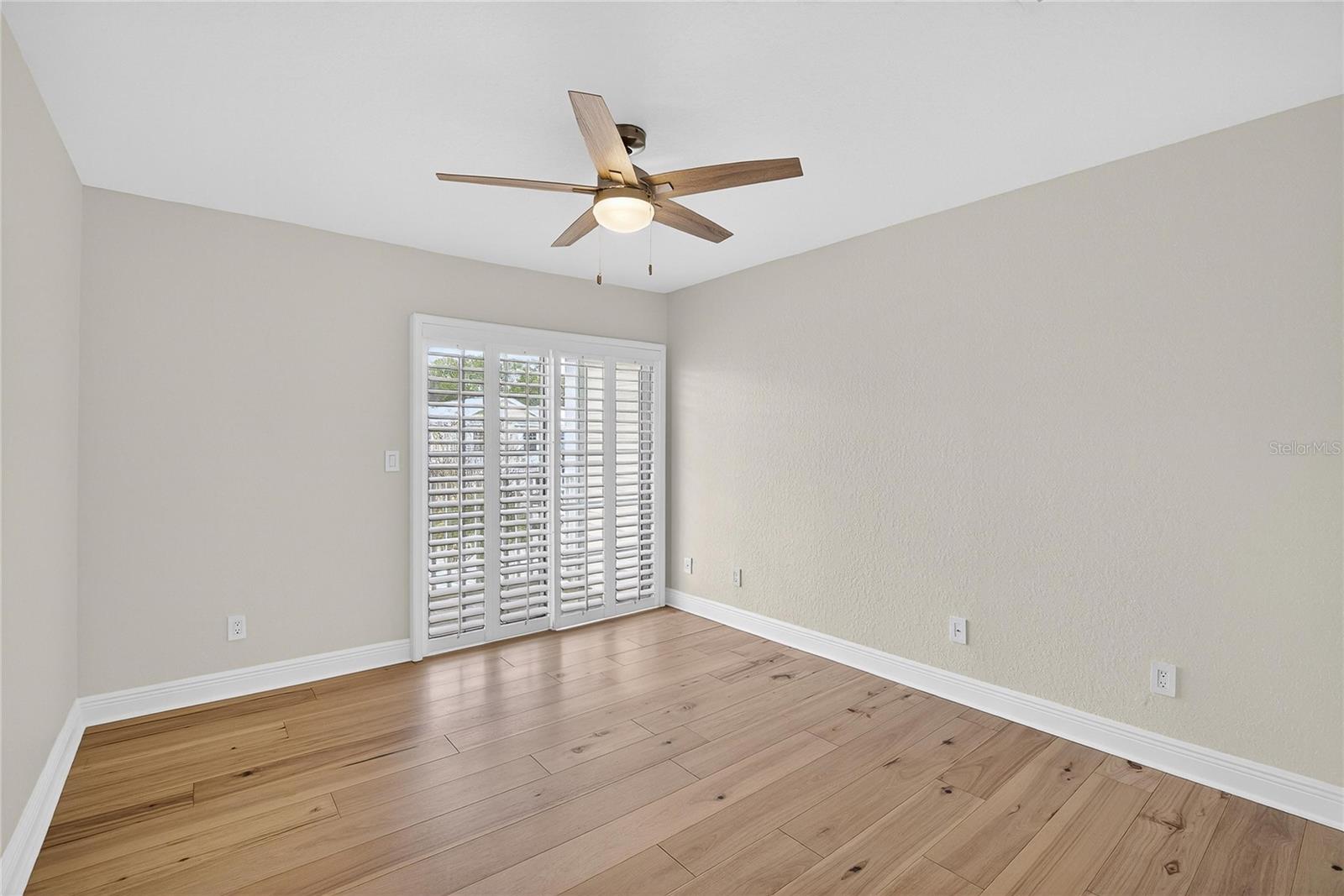 918 WOODBRIDGE CT — photo 40