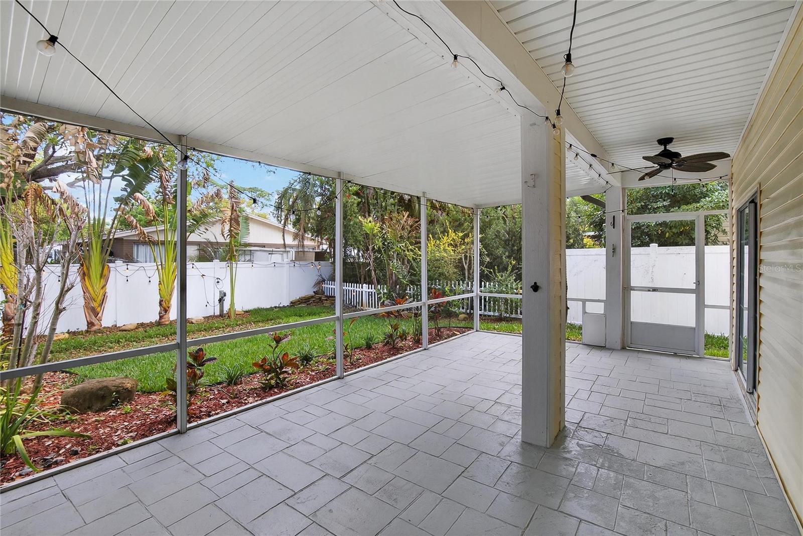 918 WOODBRIDGE CT — photo 49
