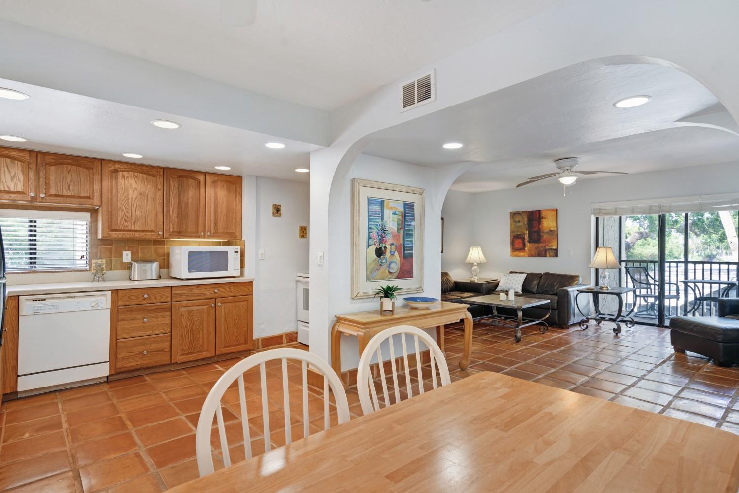 6157 MIDNIGHT PASS RD #E22 — photo 8