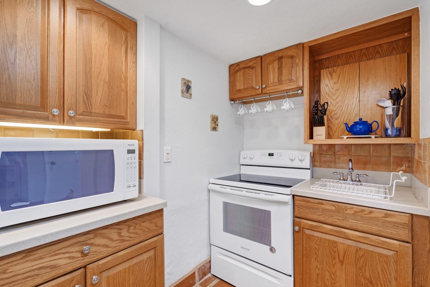 6157 MIDNIGHT PASS RD #E22 — photo 5