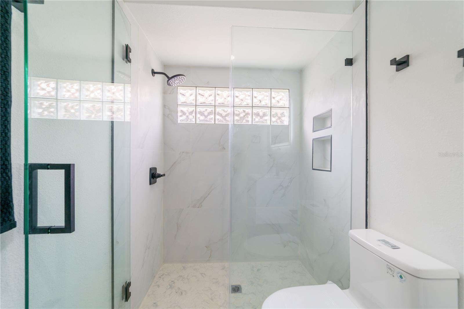 3149 N CANAL DR — photo 12