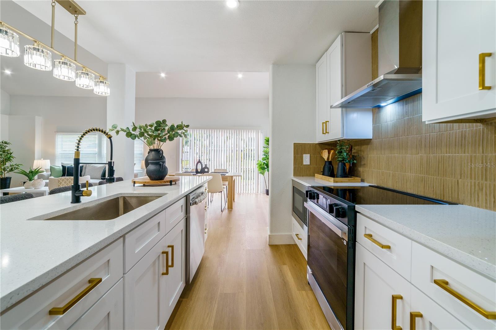 3149 N CANAL DR — photo 17
