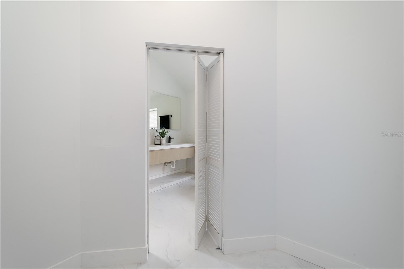 3149 N CANAL DR — photo 39