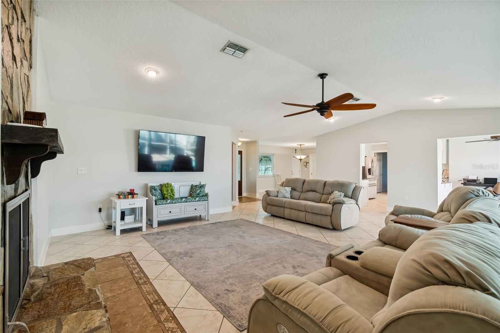 9816 SAN SEBASTIAN WAY — photo 7