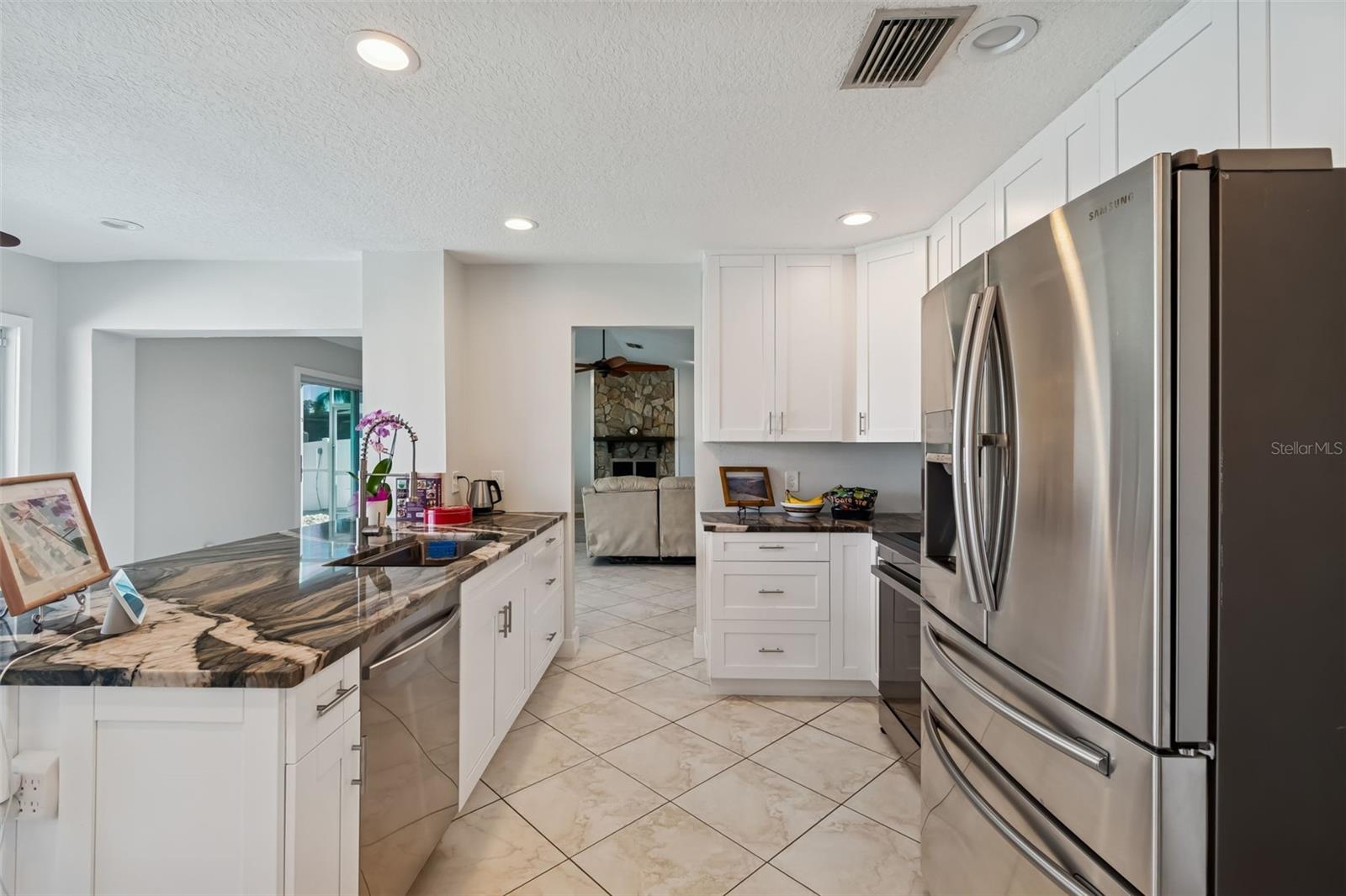 9816 SAN SEBASTIAN WAY — photo 17