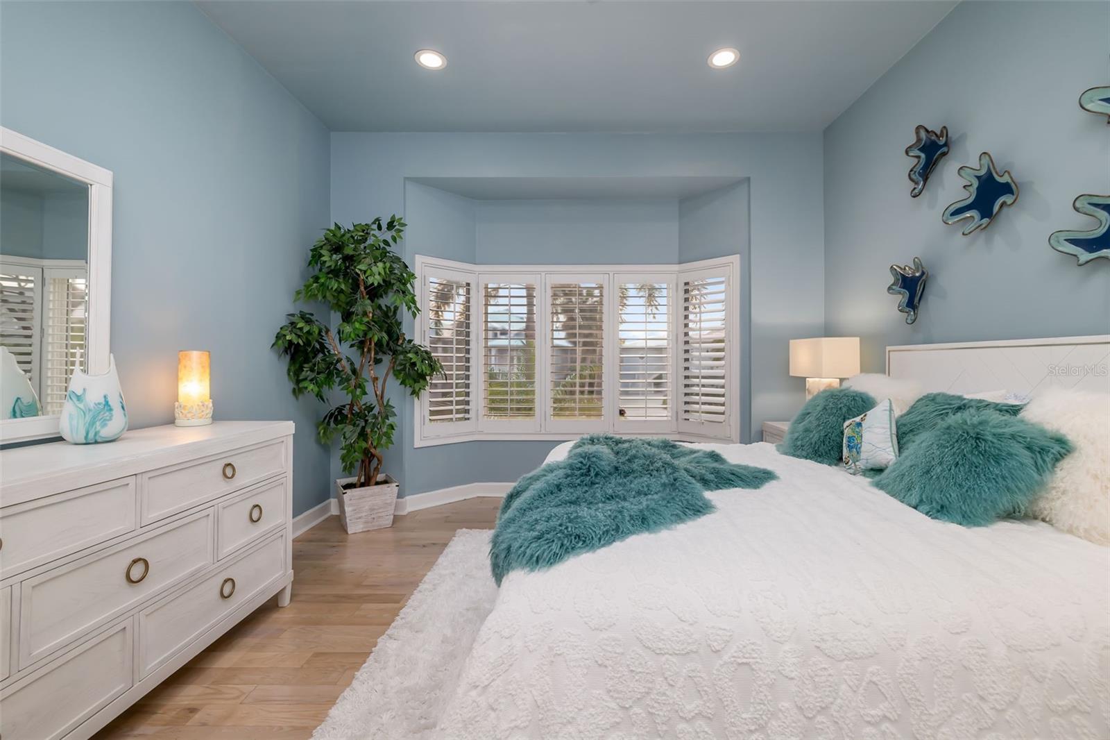 746 EAGLE POINT DR — photo 35