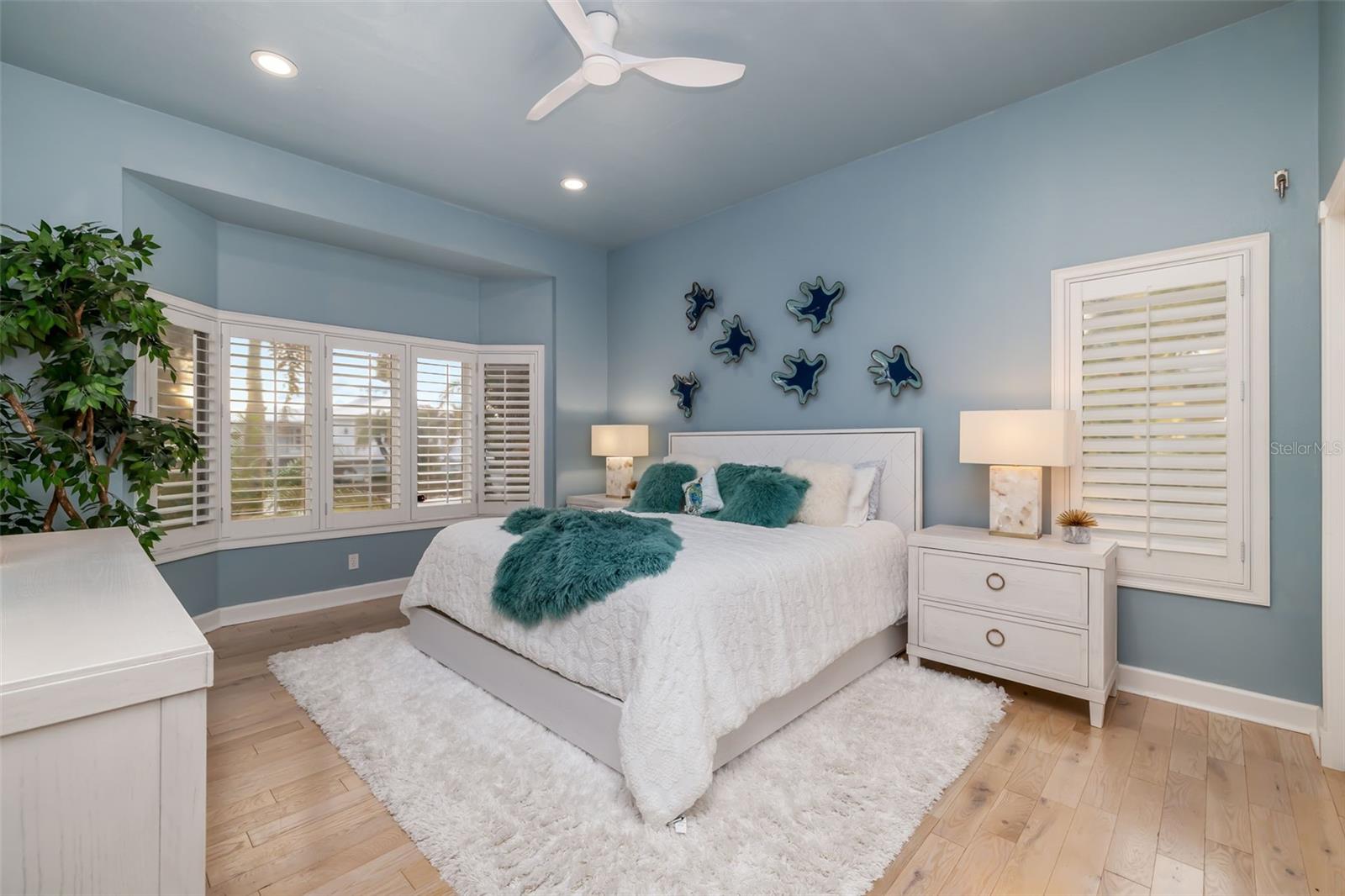 746 EAGLE POINT DR — photo 34
