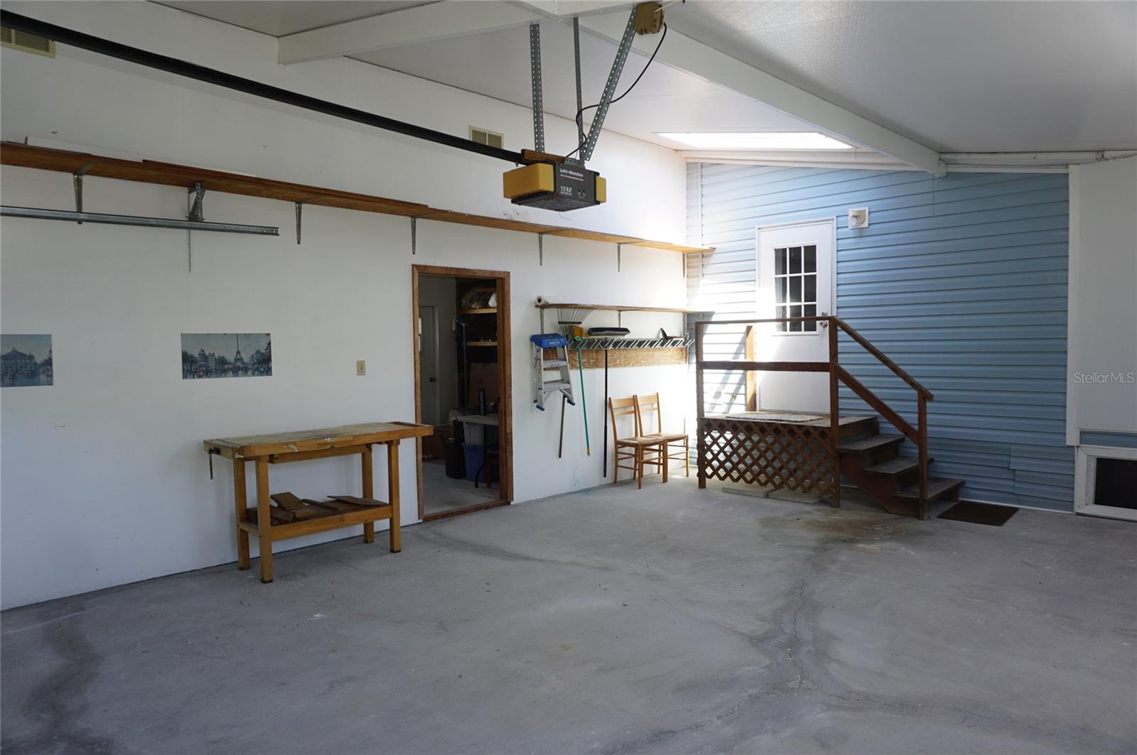 2016 LAKE LINDA CIR — photo 42