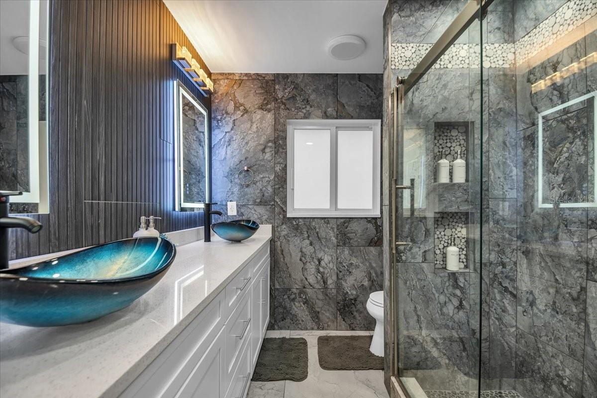 5624 CAPE LEYTE DR — photo 32